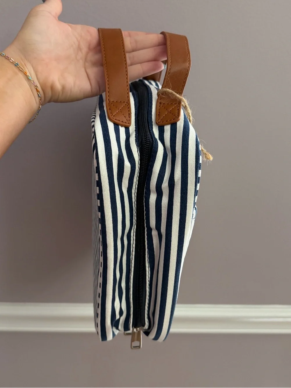Bosidu Navy and White Striped Hanging Makeup/Toiletry Bag
